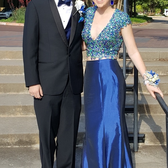 Cinderella Dresses & Skirts - Gorgeous 2 piece royal blue prom dress